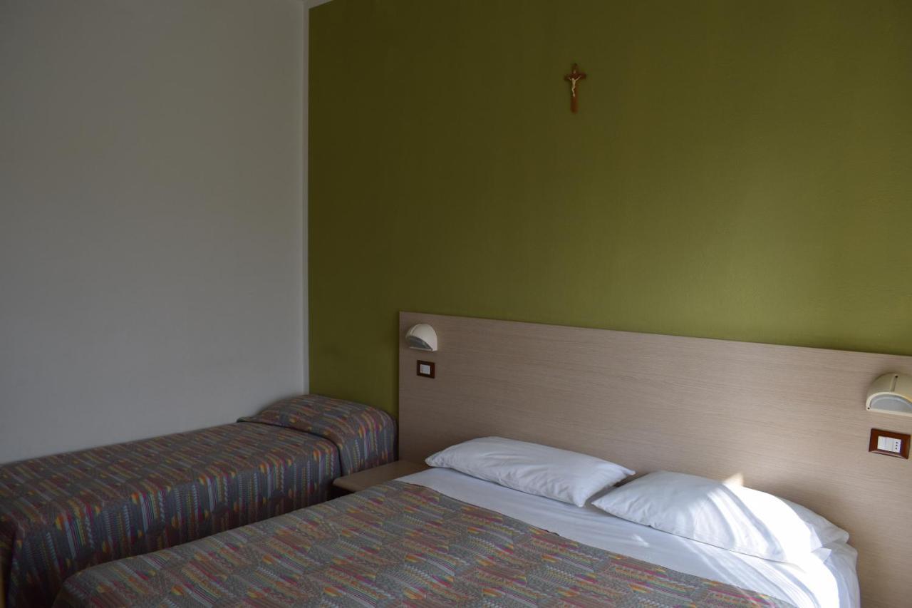 Hotel Gattuccio Cesenatico Esterno foto