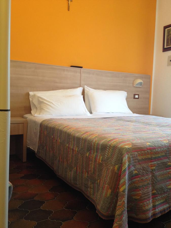 Hotel Gattuccio Cesenatico Esterno foto