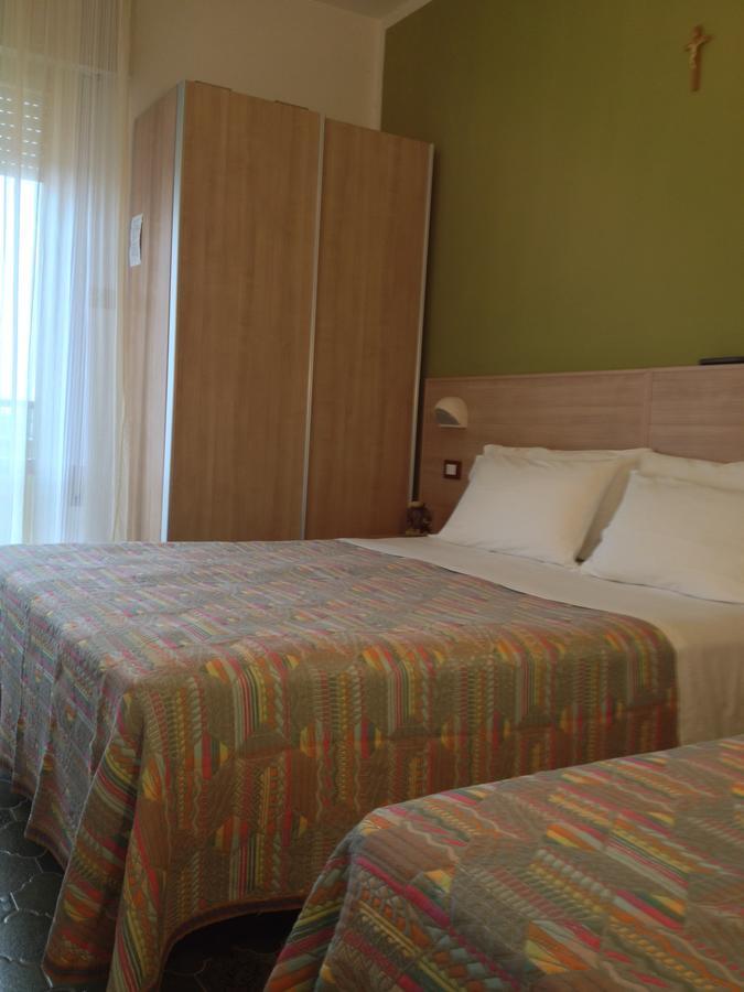 Hotel Gattuccio Cesenatico Esterno foto
