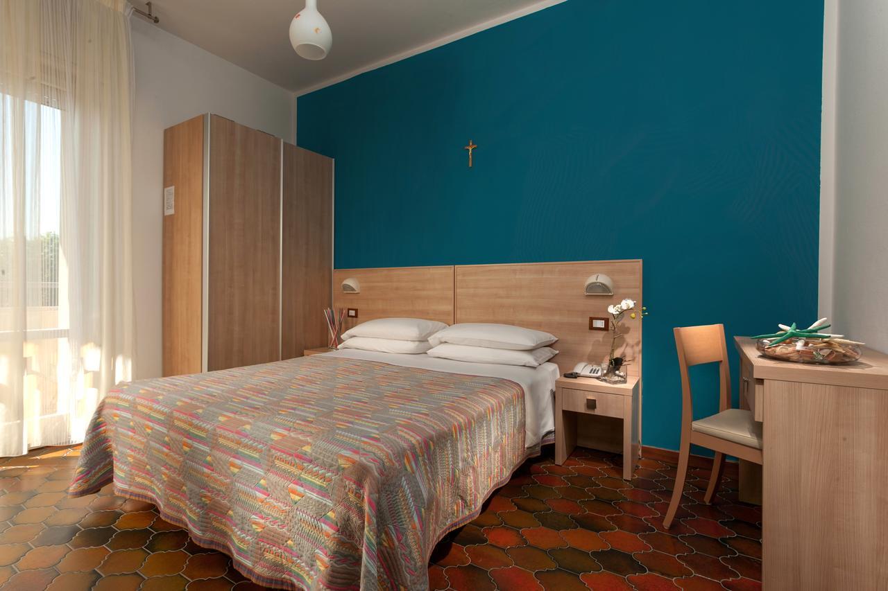 Hotel Gattuccio Cesenatico Esterno foto
