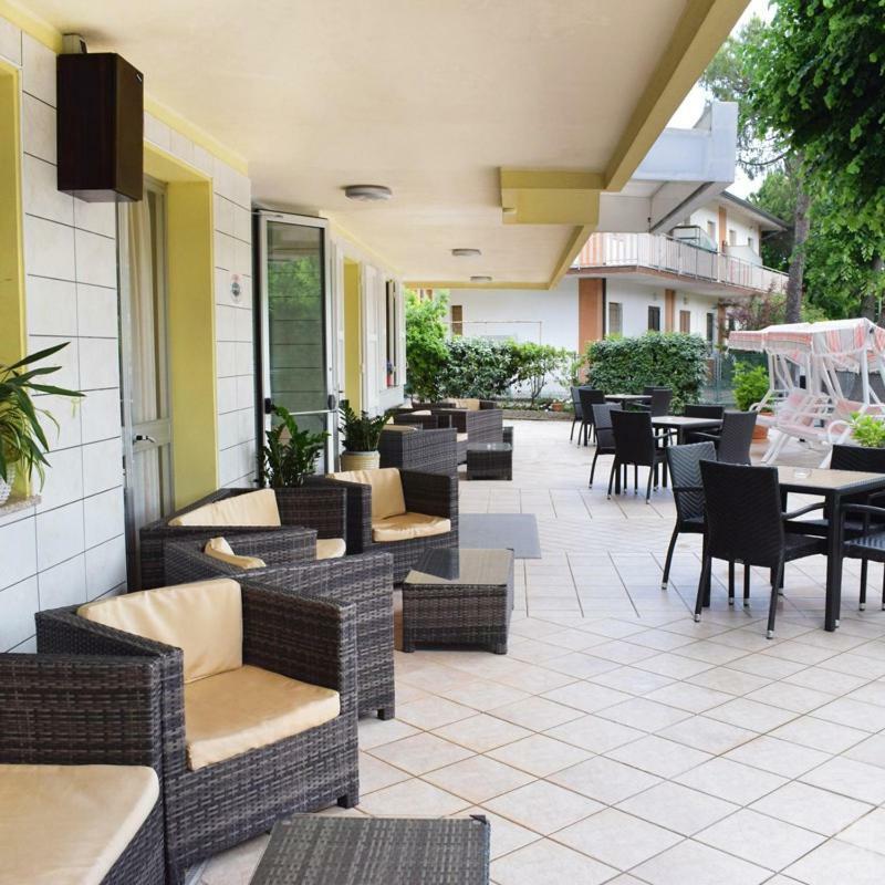 Hotel Gattuccio Cesenatico Esterno foto